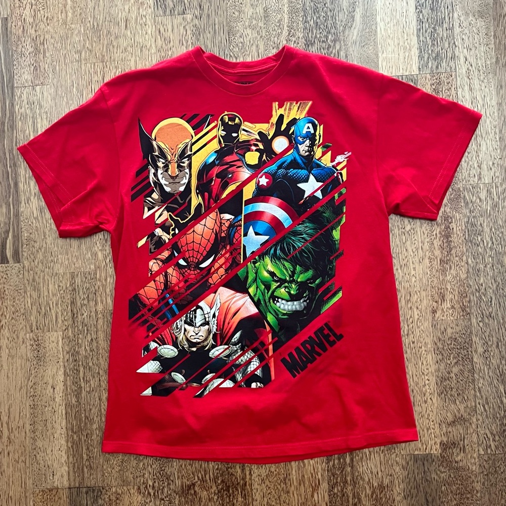 Marvel Comics T-Shirt Red Short Sleeve Mens Large Hulk SpiderMan Captain America